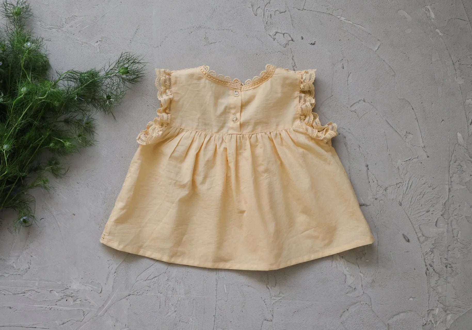 2026 flo Summer - 雕花蕾絲褶邊娃娃背心 3色 (80-135cm)