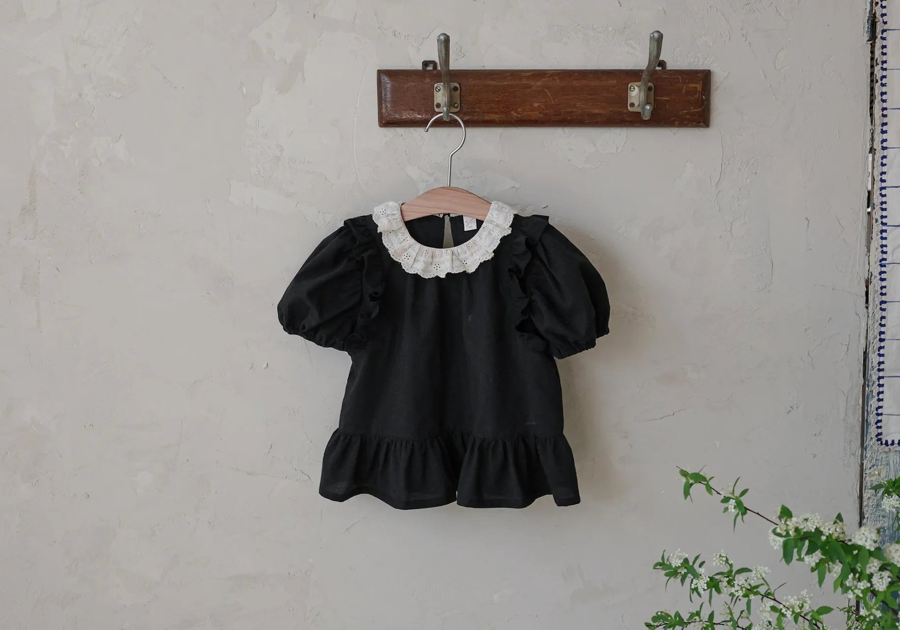2026 flo Summer - 蕾絲荷葉邊蓬袖上衣 3色 (80-135cm)