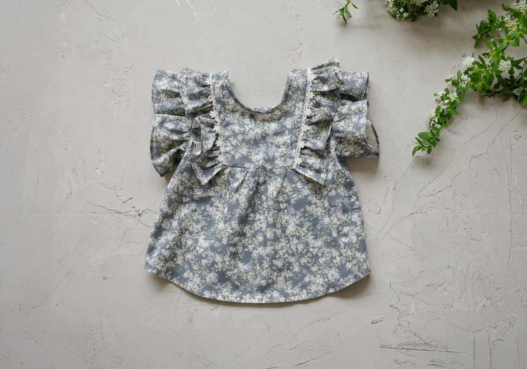 2026 flo Summer - Cyan花花蕾絲荷葉邊上衣 2色 (80-135cm)