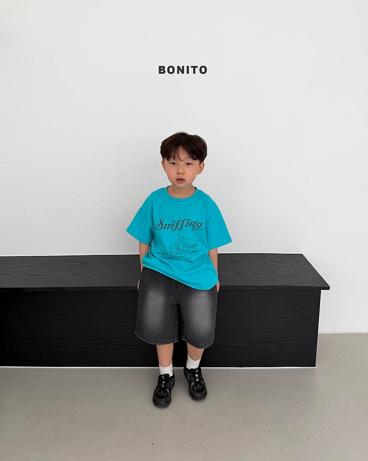 2026 Bonito Summer - sniffing tee