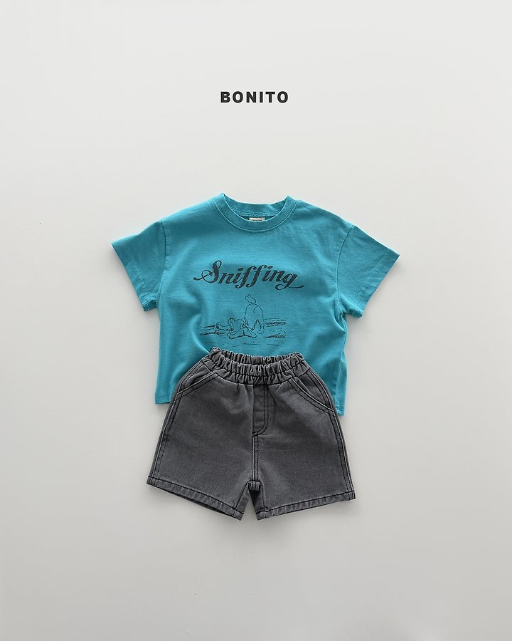 2026 Bonito Summer - sniffing tee